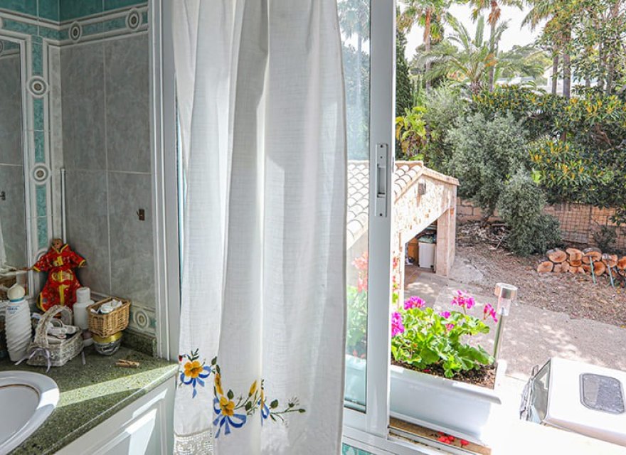 Resale - Villa - Santa Ponsa