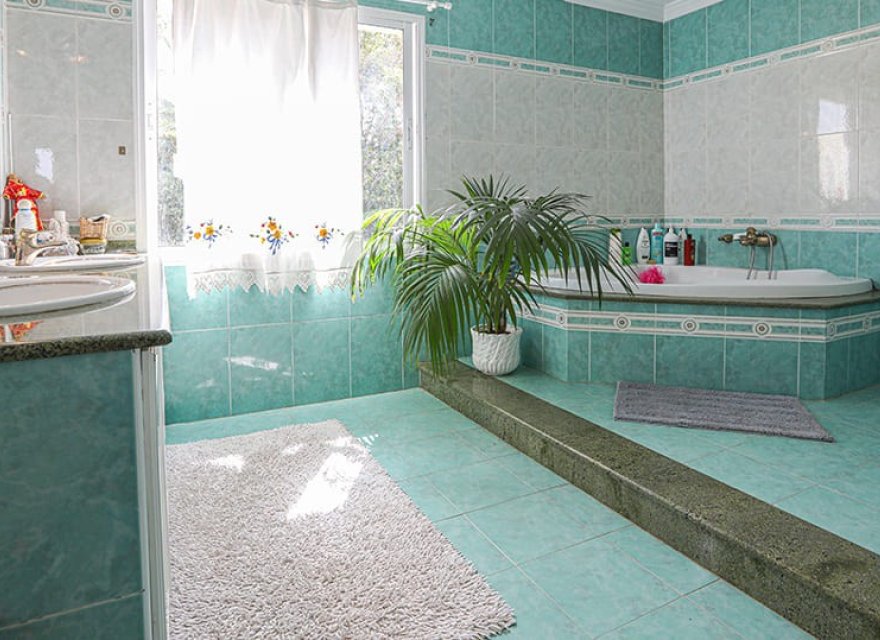 Resale - Villa - Santa Ponsa