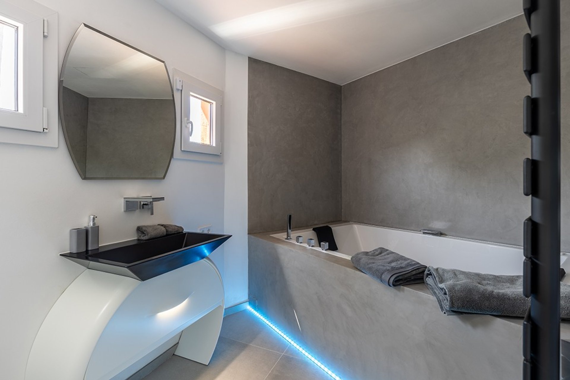 Resale - Villa - Santa Ponsa