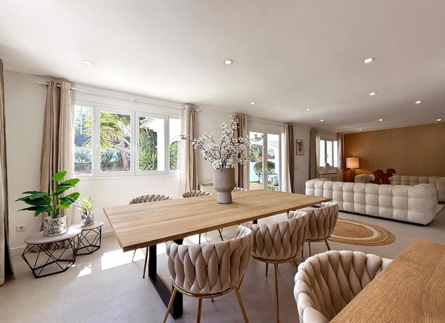 Resale - Villa - Santa Ponsa