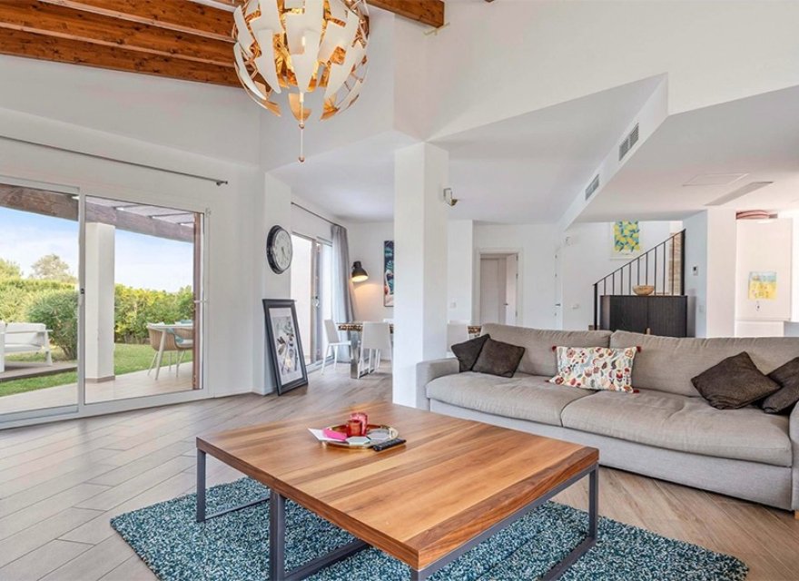 Resale - Villa - Santa Ponsa