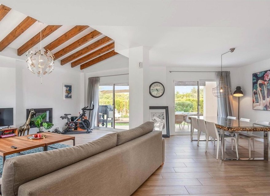 Resale - Villa - Santa Ponsa