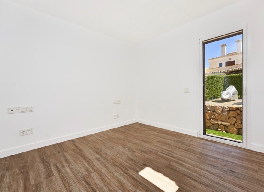 Resale - Villa - Santa Ponsa