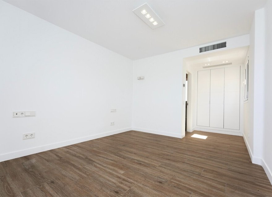 Resale - Villa - Santa Ponsa