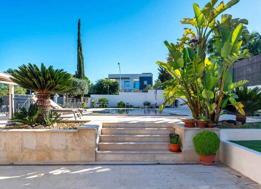 Resale - Villa - Santa Ponsa