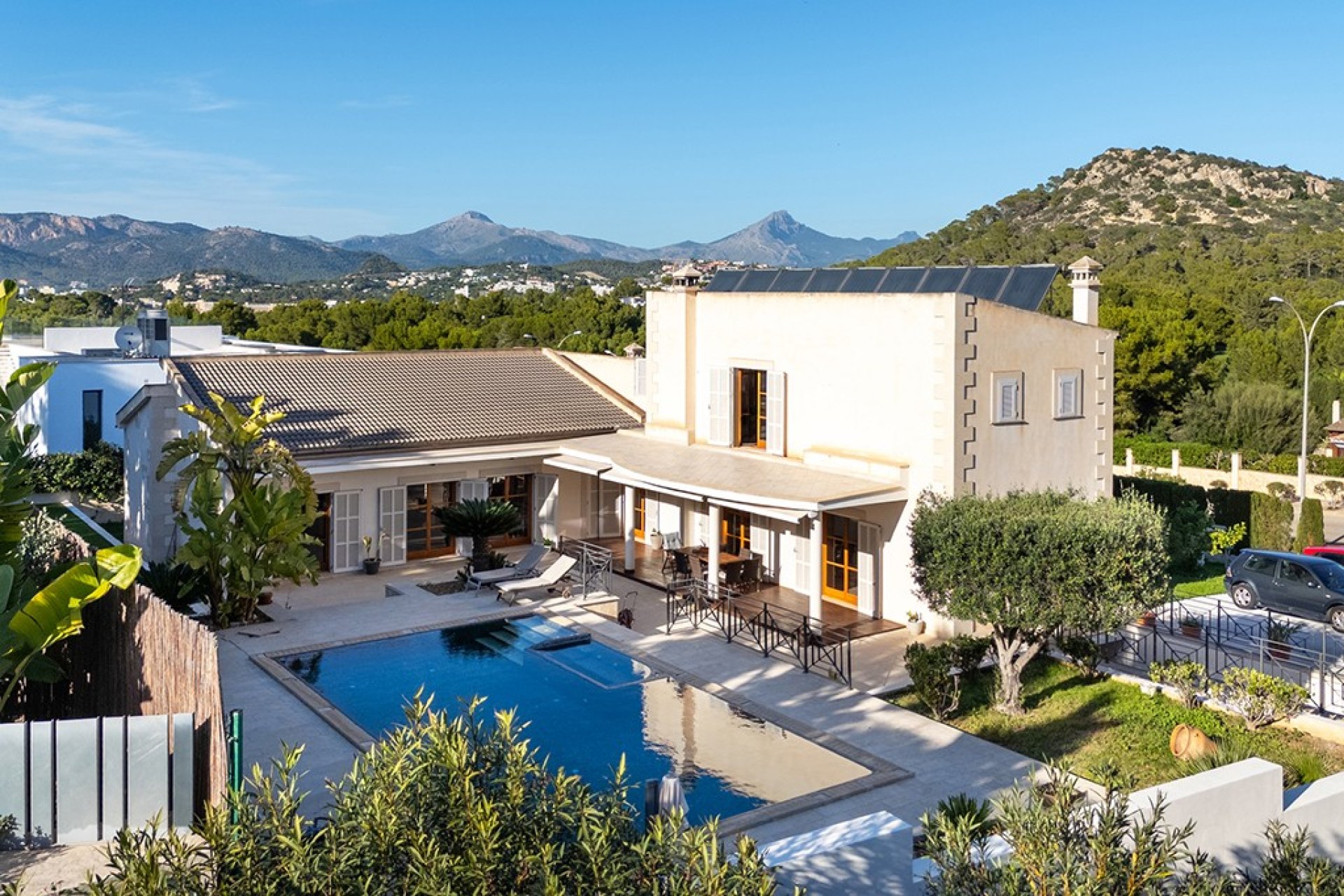 Resale - Villa - Santa Ponsa