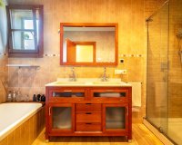 Resale - Villa - Santa Ponsa