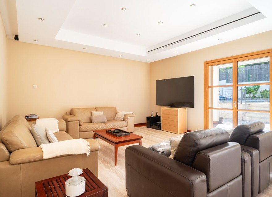 Resale - Villa - Santa Ponsa