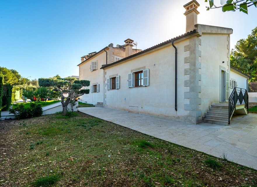 Resale - Villa - Santa Ponsa