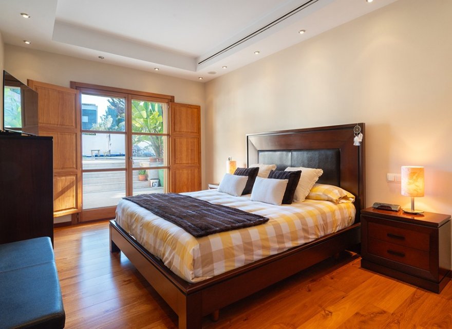 Resale - Villa - Santa Ponsa