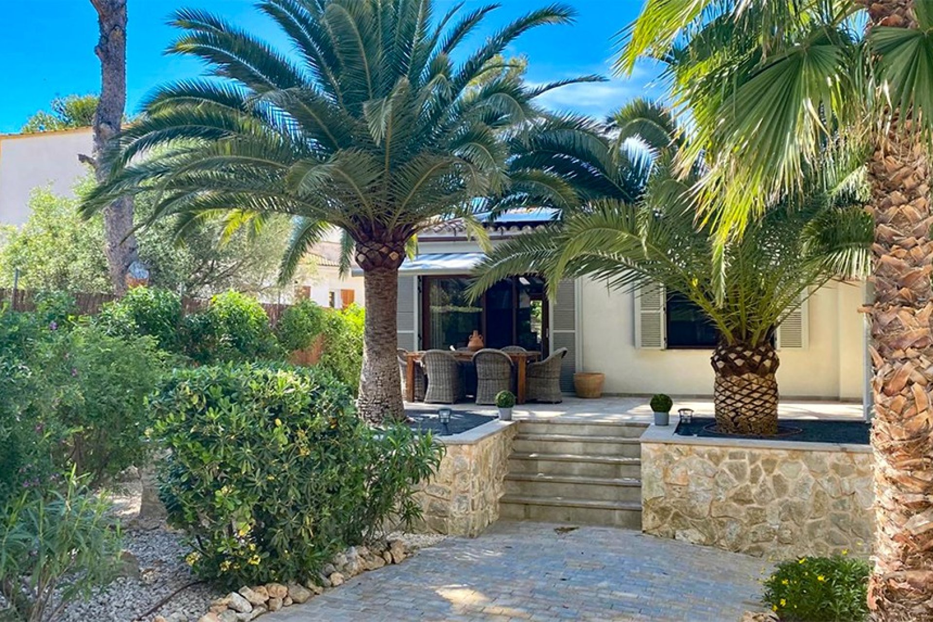 Resale - Villa - Santa Ponsa