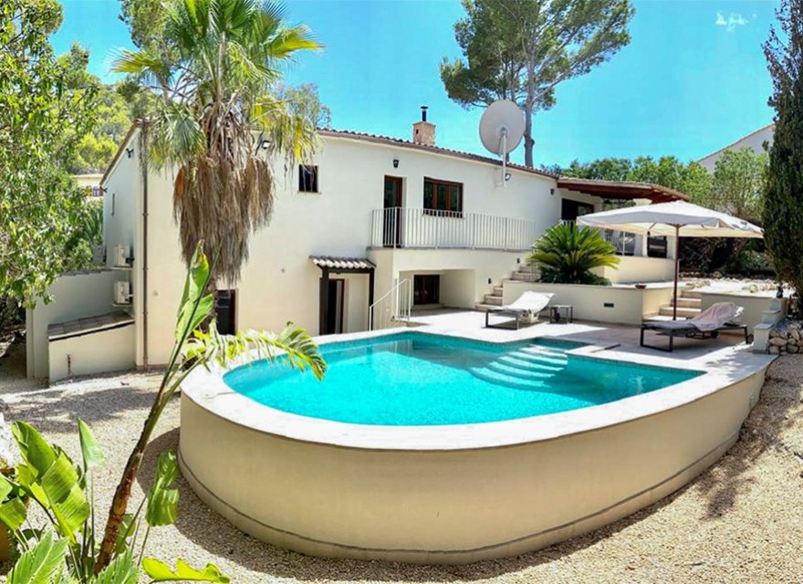 Resale - Villa - Santa Ponsa