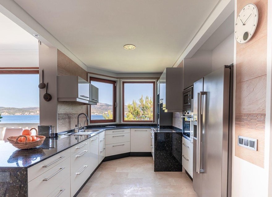 Resale - Villa - Santa Ponsa