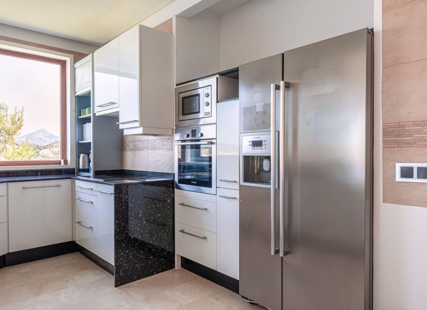 Resale - Villa - Santa Ponsa