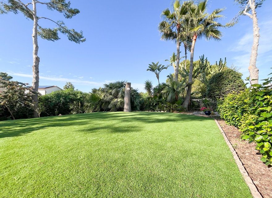 Resale - Villa - Santa Ponsa
