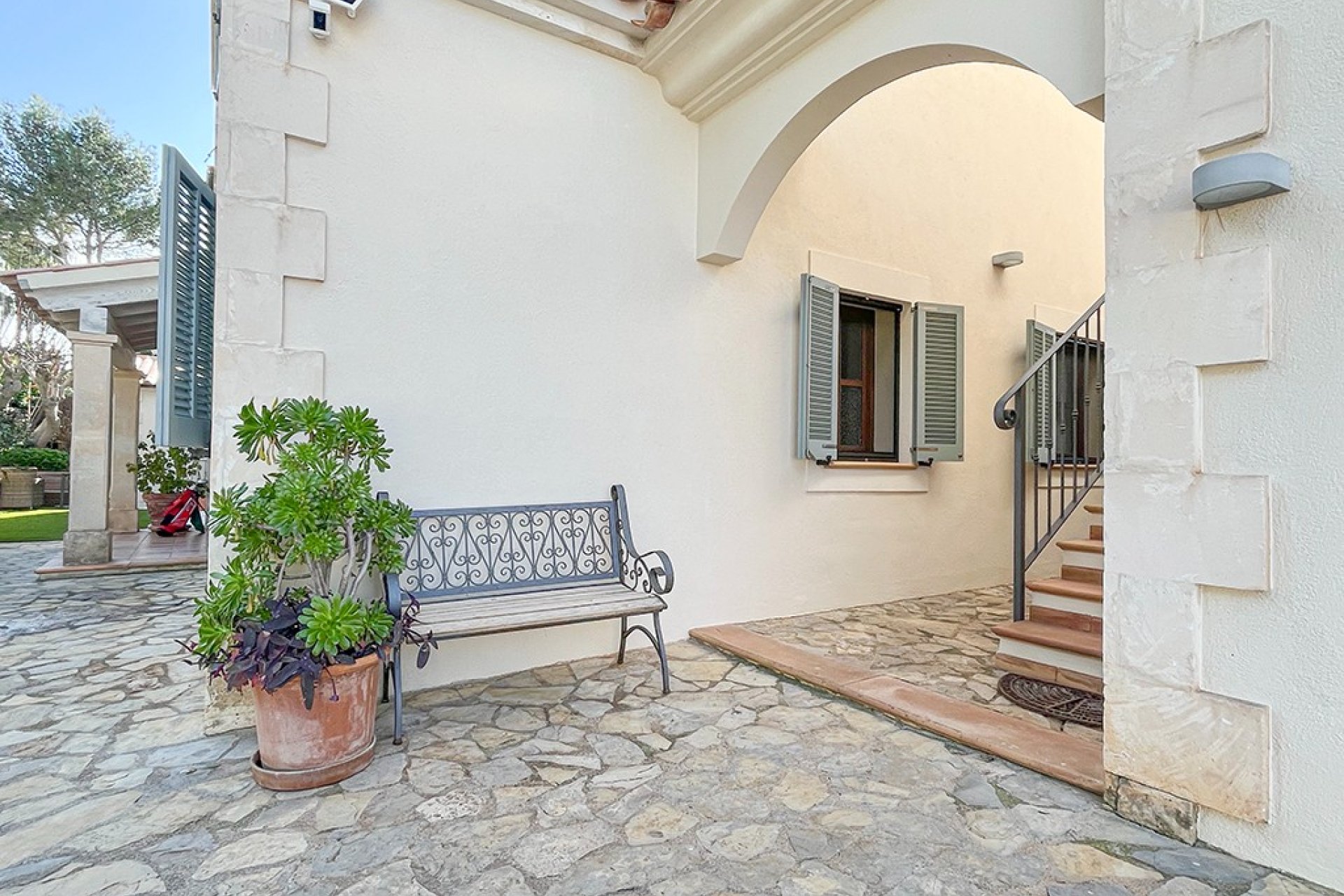 Resale - Villa - Santa Ponsa