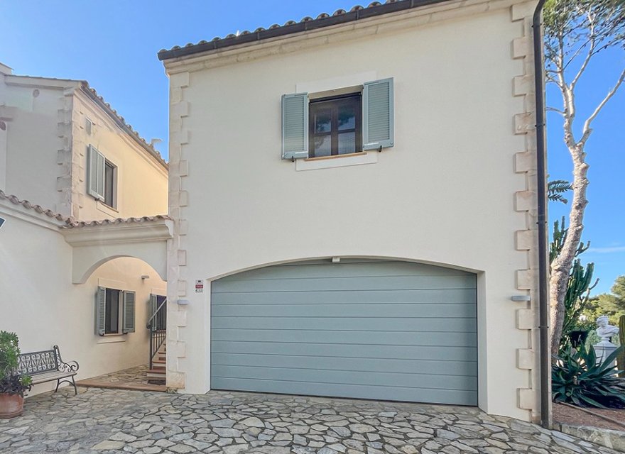 Resale - Villa - Santa Ponsa