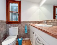 Resale - Villa - Santa Ponsa