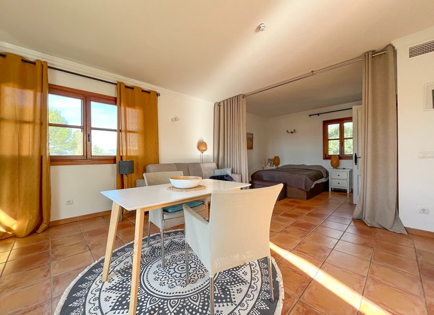 Resale - Villa - Santa Ponsa