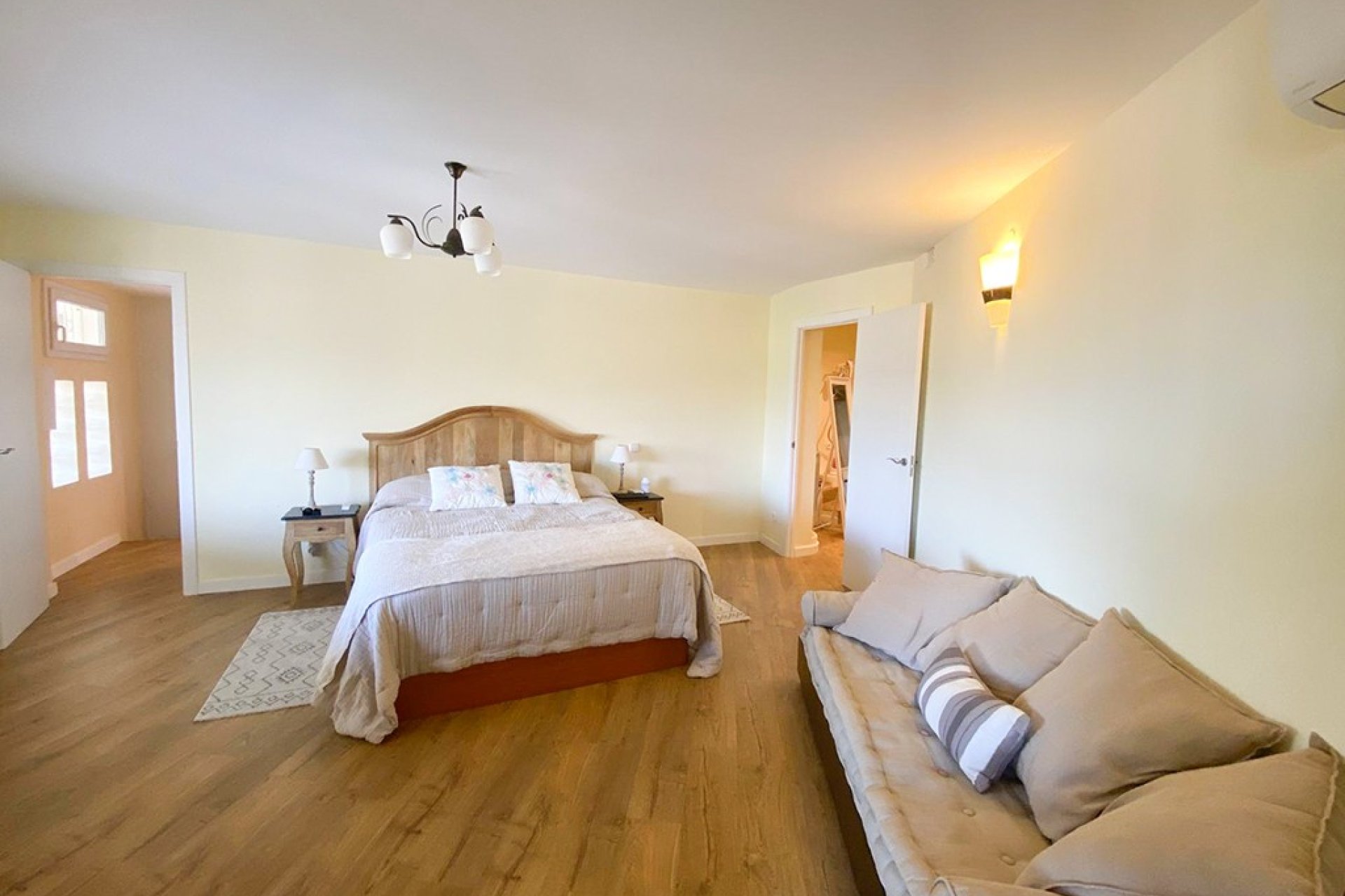 Resale - Villa - Santa Ponsa