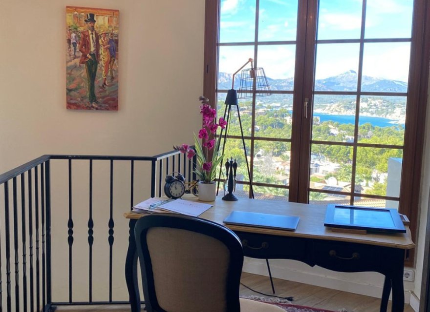 Resale - Villa - Santa Ponsa