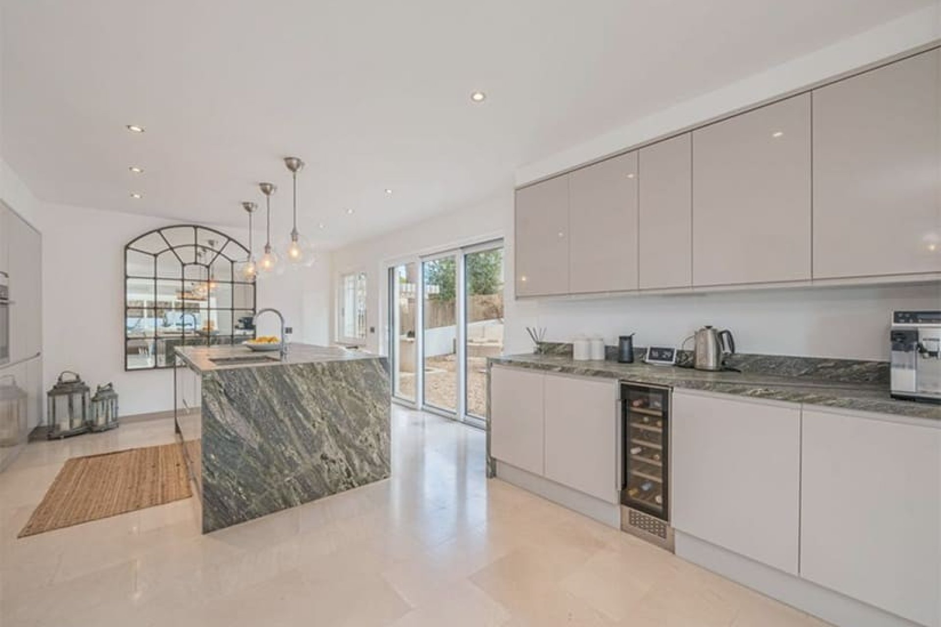 Resale - Villa - Santa Ponsa