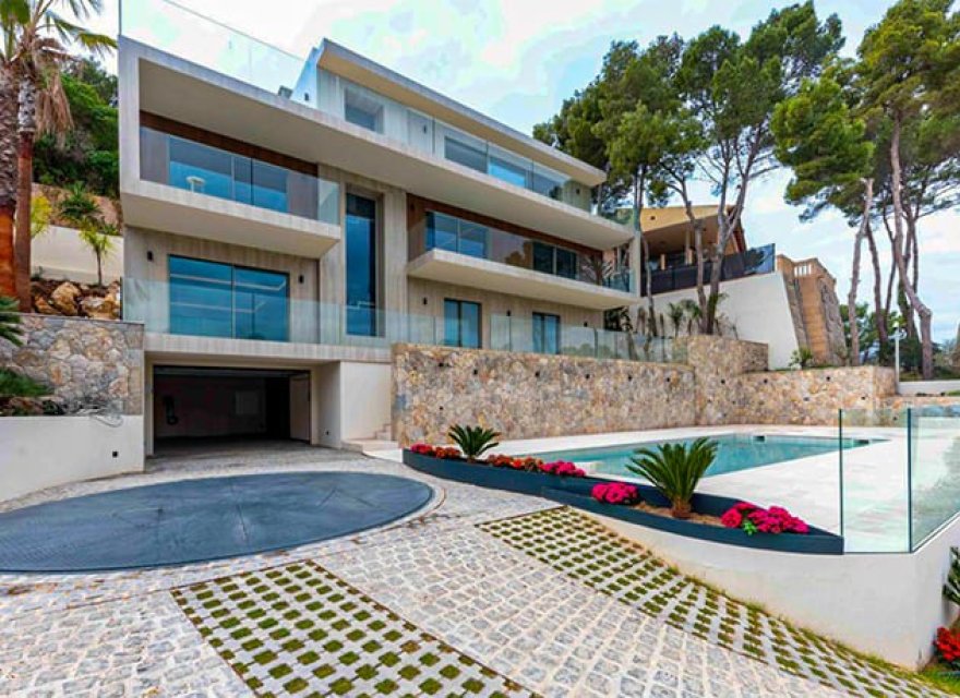 Resale - Villa - Santa Ponsa