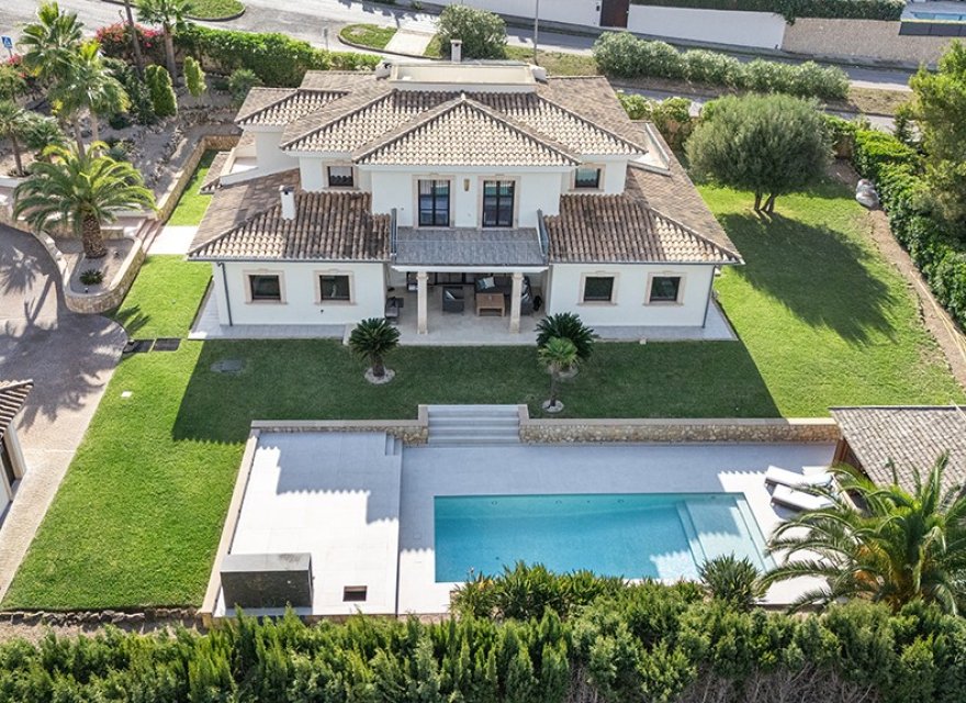 Resale - Villa - Santa Ponsa