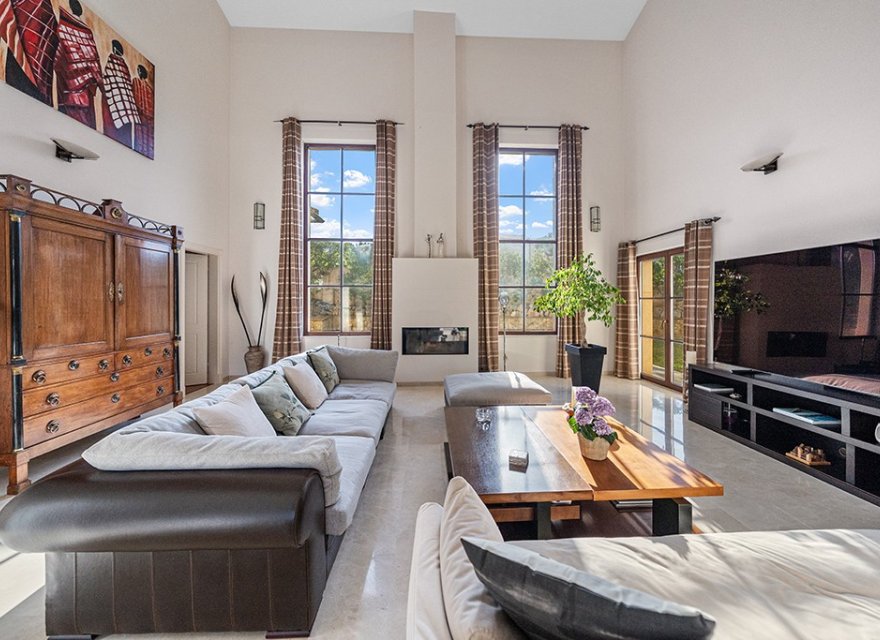 Resale - Villa - Santa Ponsa