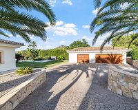 Resale - Villa - Santa Ponsa