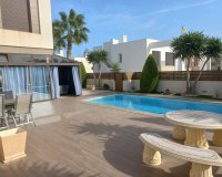 Resale - Villa - Torrevieja - Aguas Nuevas