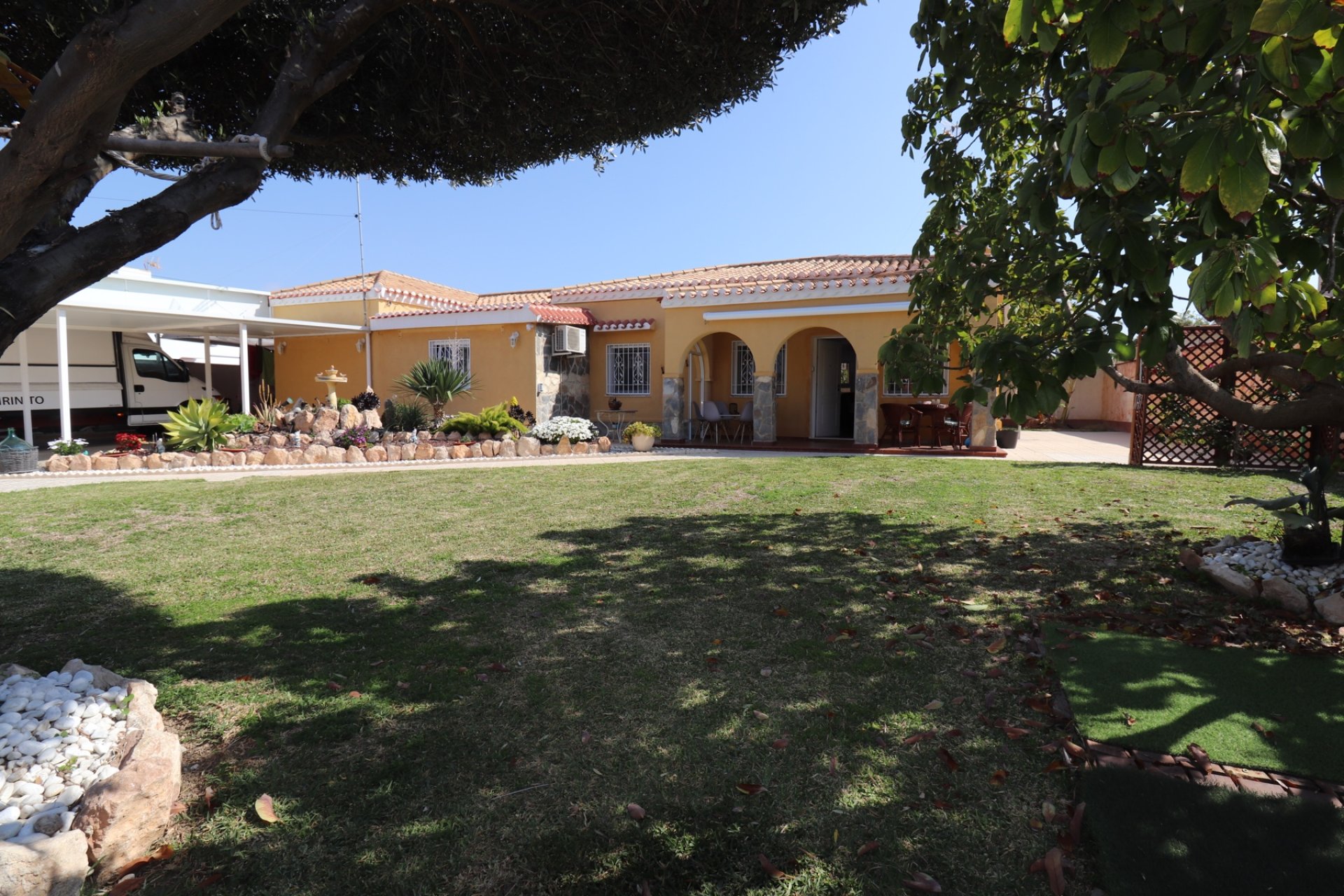 Resale - Villa - Torrevieja - Chaparral