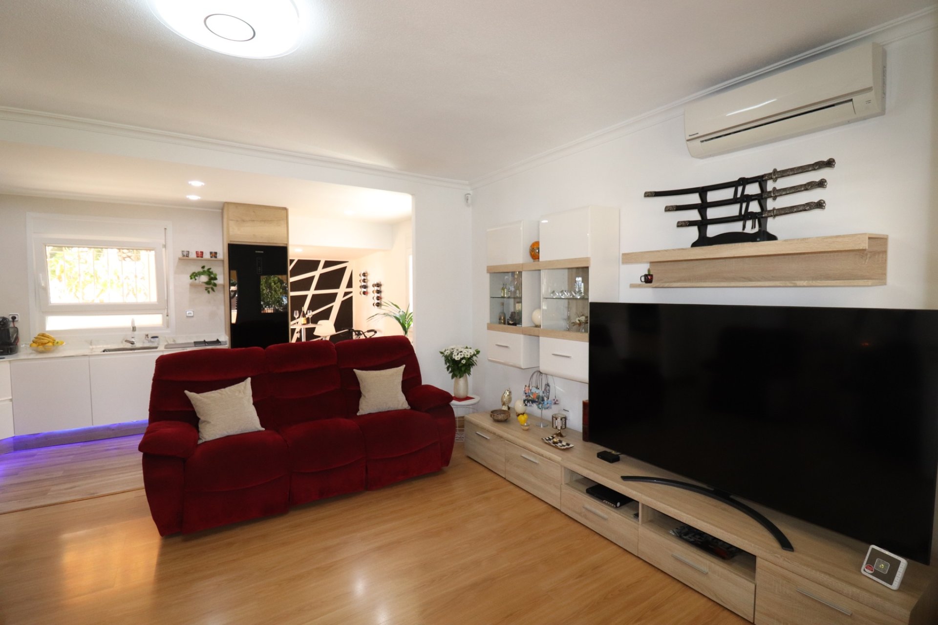 Resale - Villa - Torrevieja - Chaparral