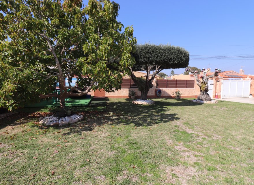 Resale - Villa - Torrevieja - Chaparral