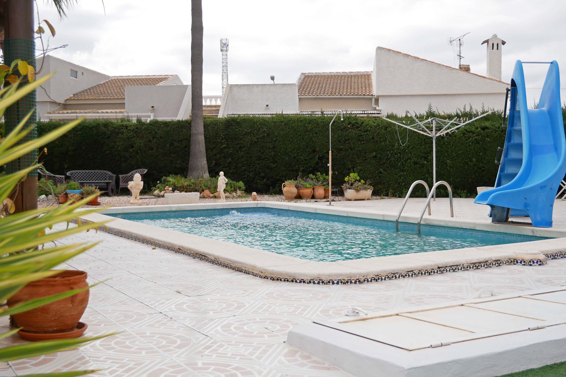 Resale - Villa - Torrevieja - El Chaparral