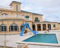 Resale - Villa - Torrevieja - El Chaparral