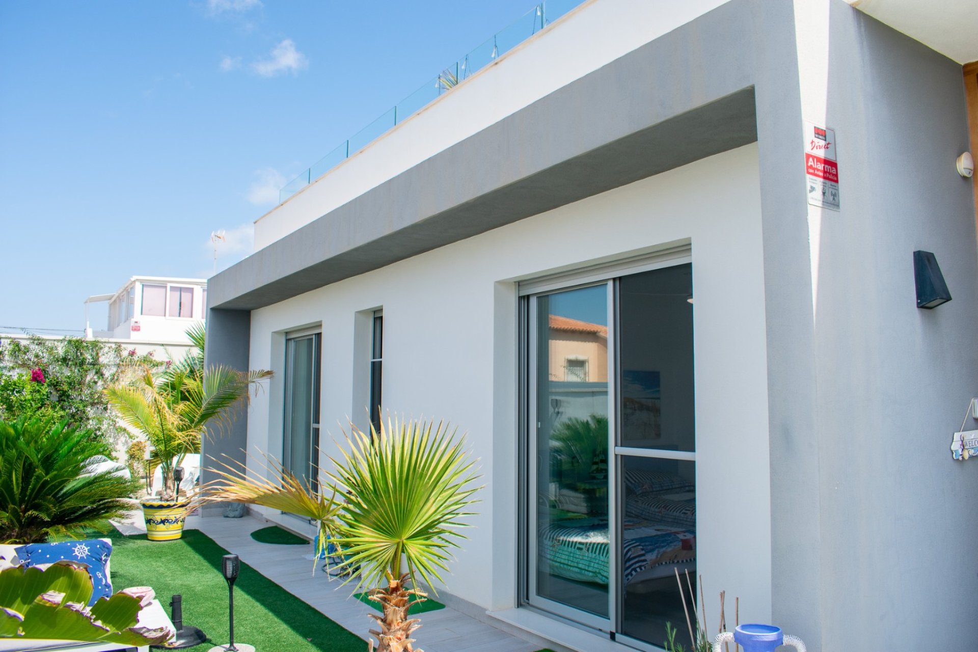 Resale - Villa - Torrevieja - El Chaparral