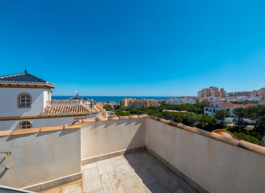 Resale - Villa - Torrevieja - La Mata