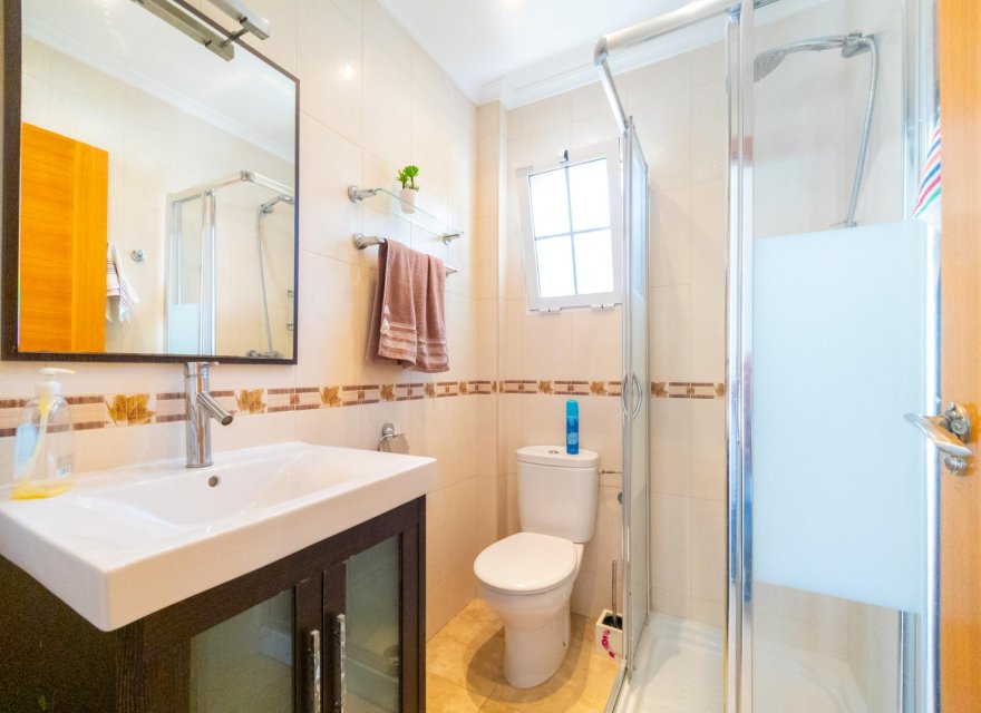 Resale - Villa - Torrevieja - La Mata