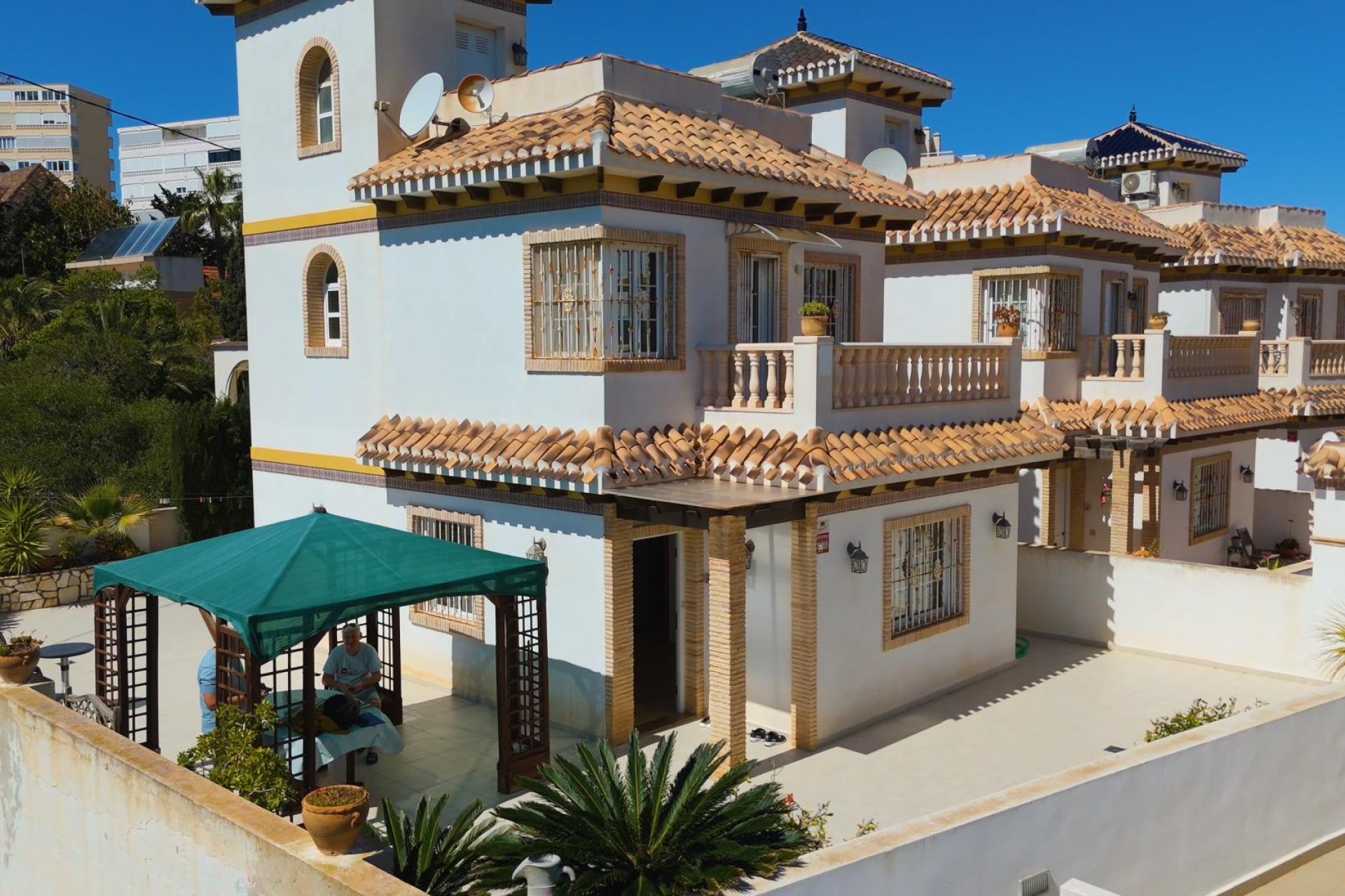 Resale - Villa - Torrevieja - La Mata