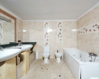 Resale - Villa - Torrevieja - La Mata