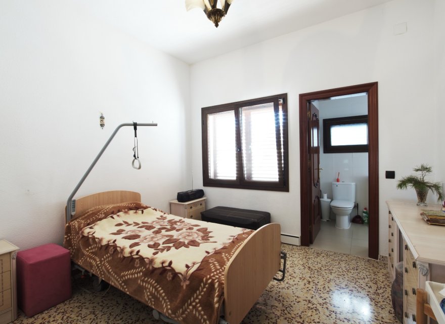 Resale - Villa - Torrevieja - La Mata