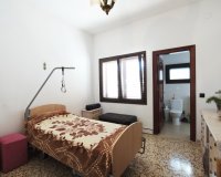 Resale - Villa - Torrevieja - La Mata