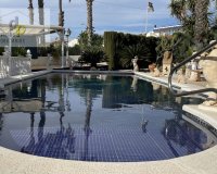 Resale - Villa - Torrevieja - La Siesta