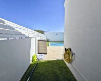 Resale - Villa - Torrevieja - La Siesta