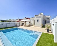 Resale - Villa - Torrevieja - La Siesta