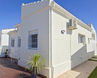 Resale - Villa - Torrevieja - La Siesta