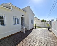 Resale - Villa - Torrevieja - La Siesta