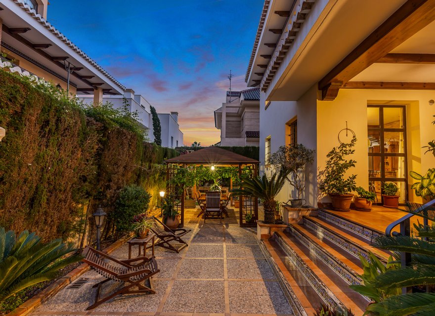 Resale - Villa - Torrevieja - La Veleta