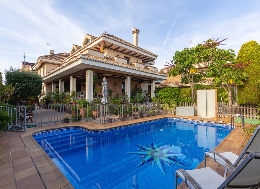 Resale - Villa - Torrevieja - La Veleta